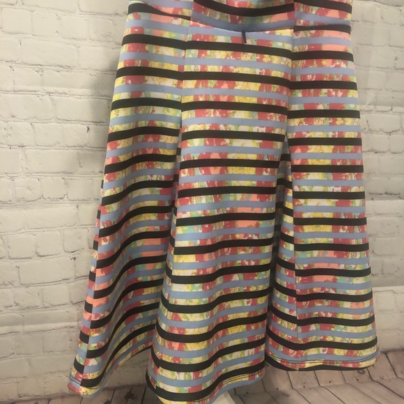 Fun Summer Dress | Size 1 - Picture 2 of 5